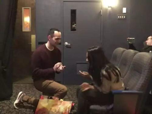 国外小哥爆料妈妈洁癖视频,妈妈洁癖日常，清洁程度令人咋舌！